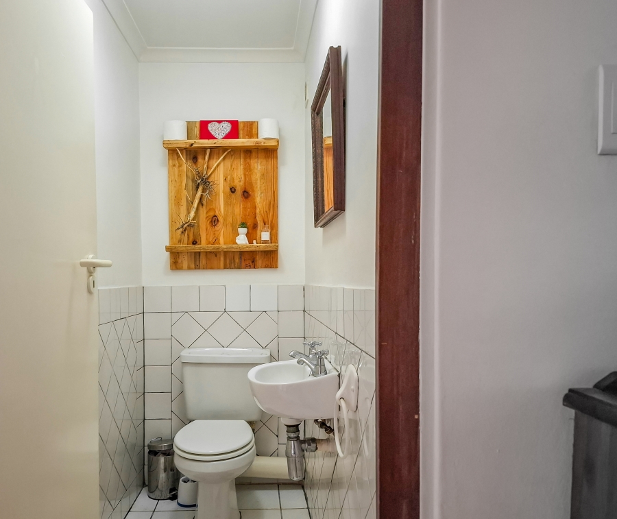 3 Bedroom Property for Sale in Costa Sarda Western Cape